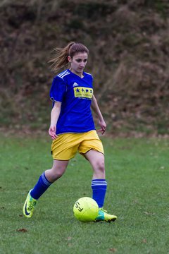 Bild 172 - B-Juniorinnen TSV Gnutz o.W. - SV Henstedt Ulzburg II : Ergebnis: ca. 5:0